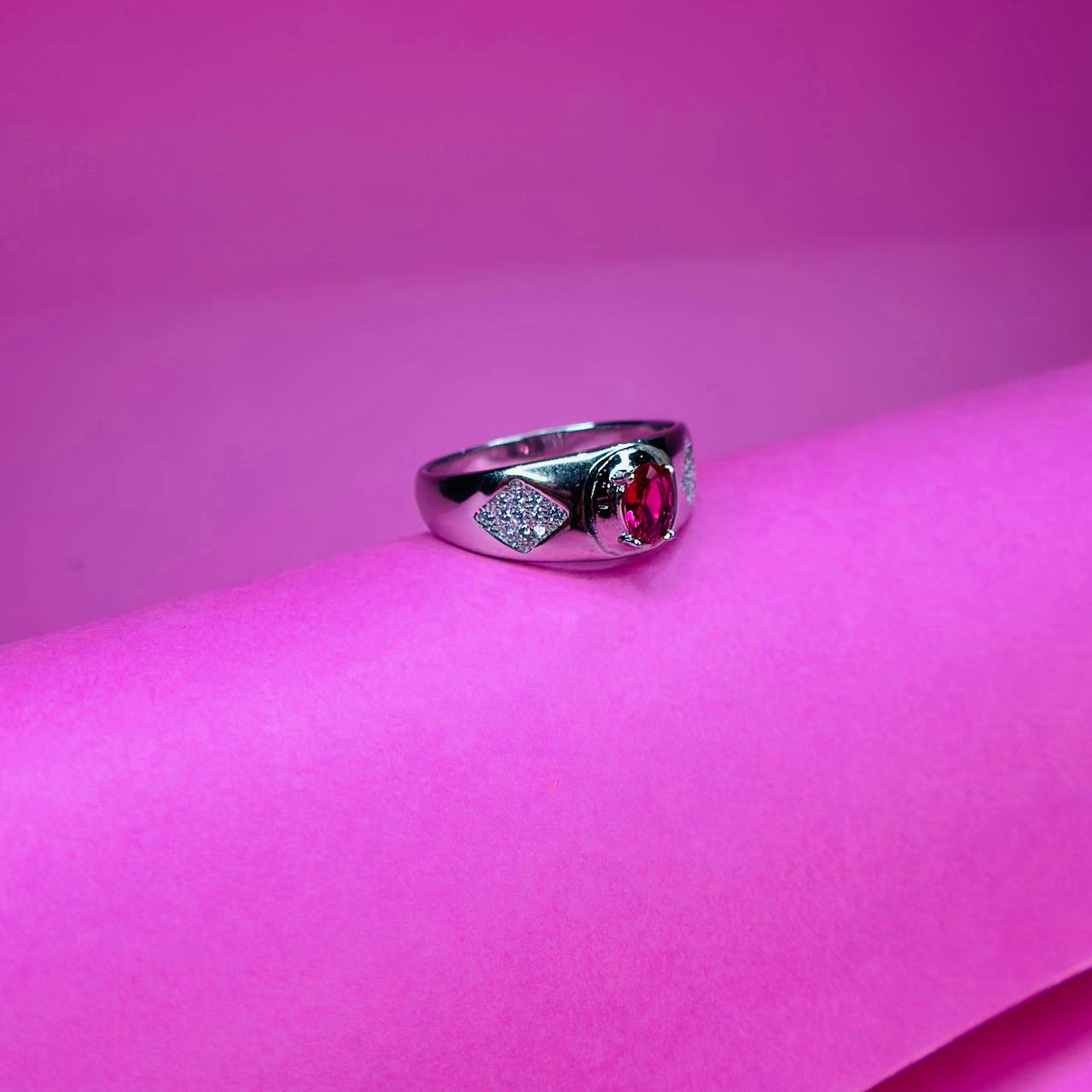 925 Sterling Silver Red Stone Men’s Band Ring