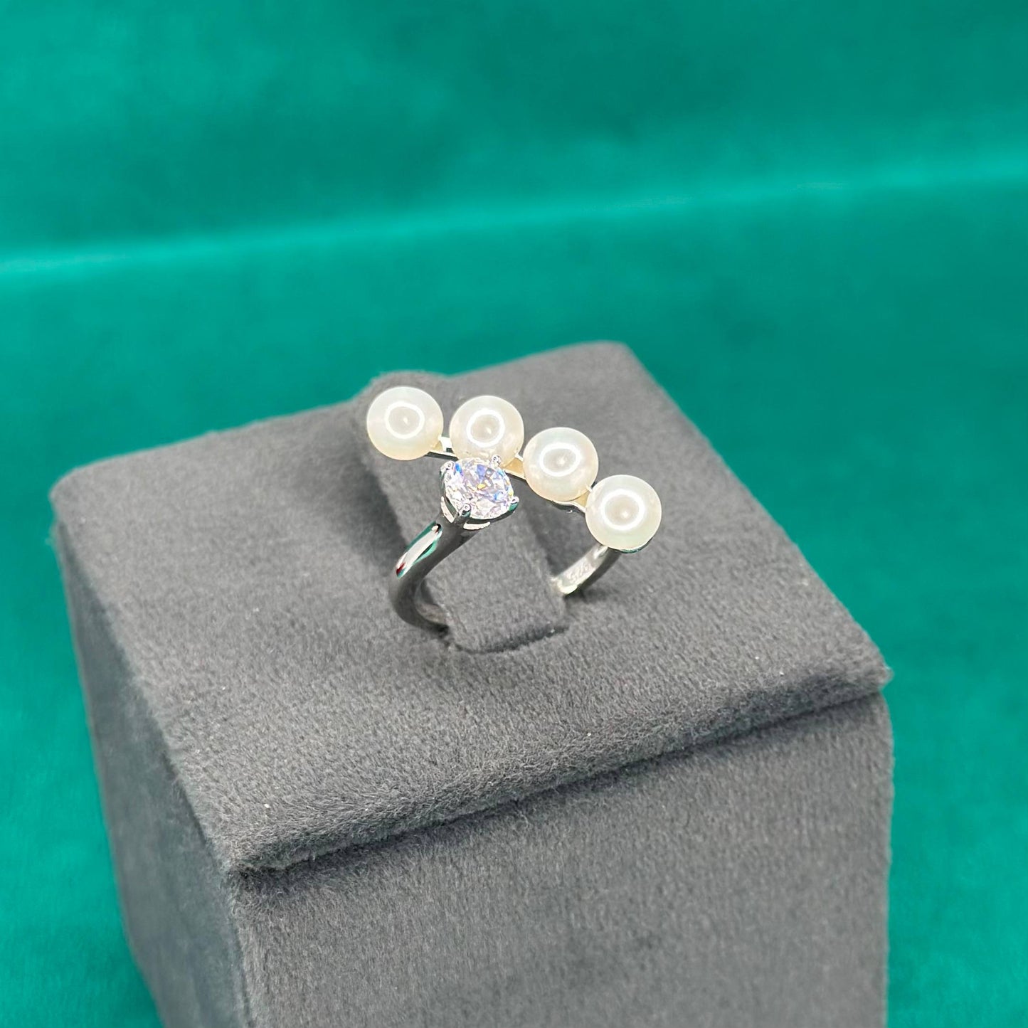 925 Silver Pearl Cluster Open Ring