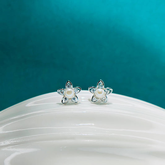 Star Blossom Pearl Studs
