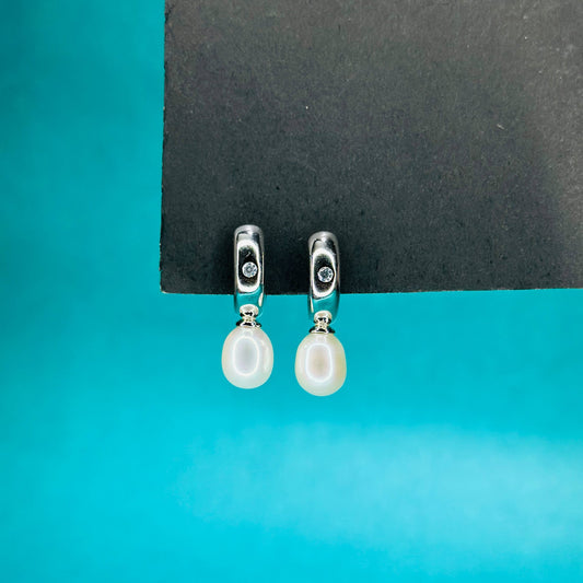 Classic Pearl Drop Huggies