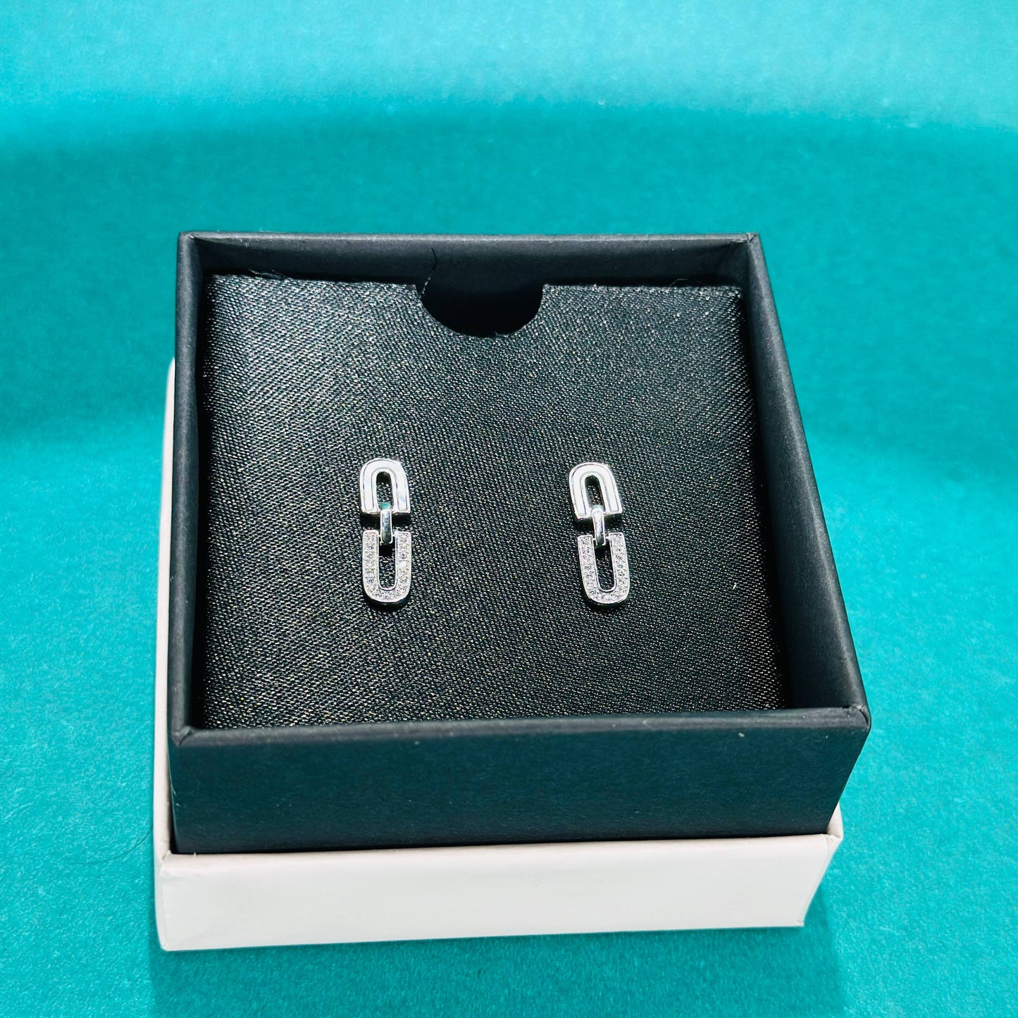 π Linked Luxe 925 Silver Earrings