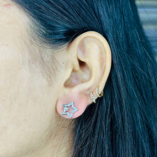 š 925 Sterling Silver Sparkling Star Stud Earrings