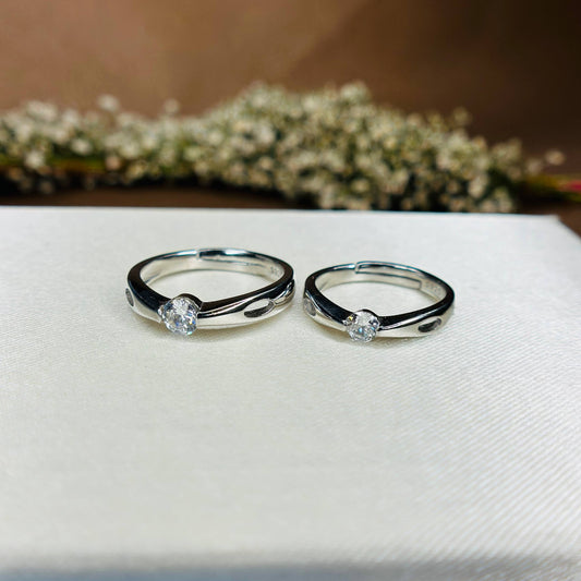 Elegant Round-Cut Couple Rings in 925 Pure Silver