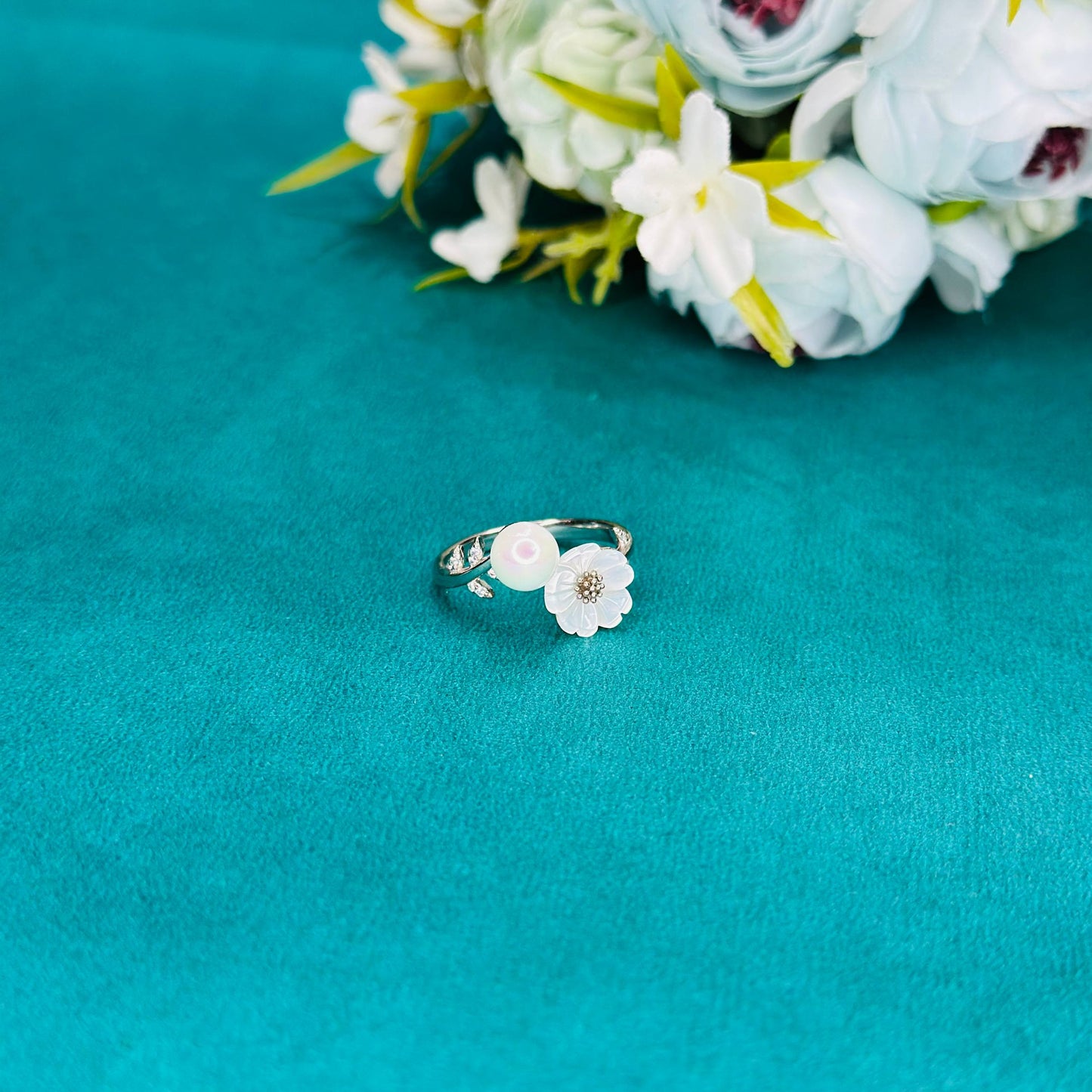 925 Silver Pearl & Floral Ring