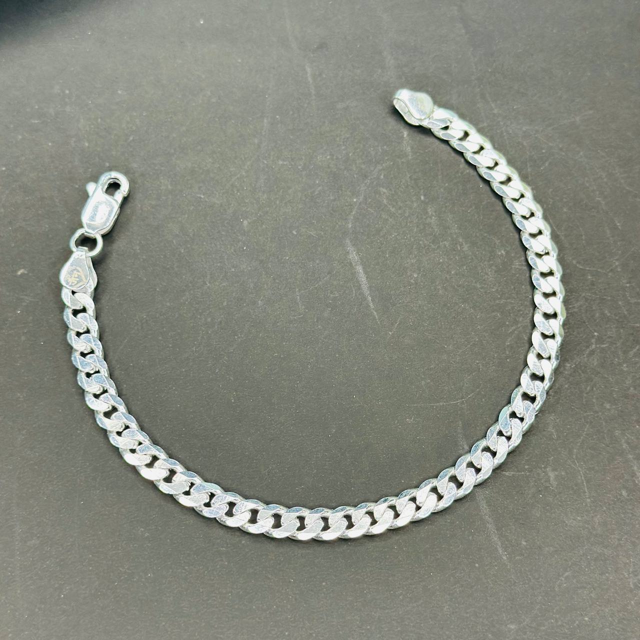 Sleek Curb Chain Bracelet –Sterling Silver