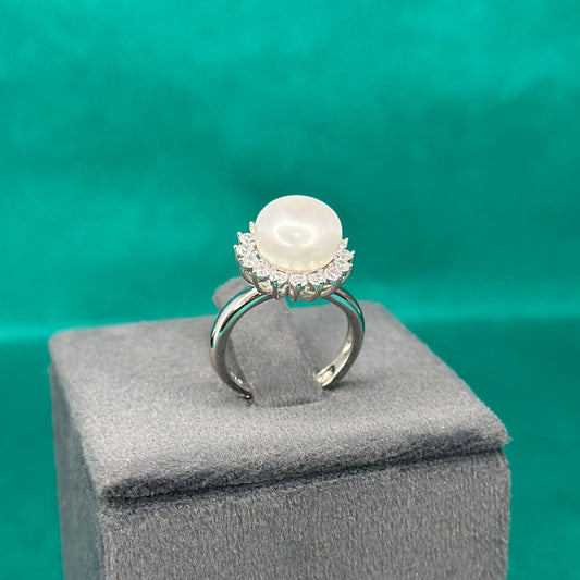 925 Silver Classic Pearl Halo Ring
