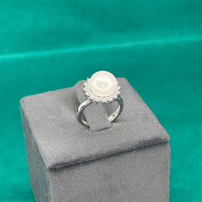 925 Silver Classic Pearl Halo Ring
