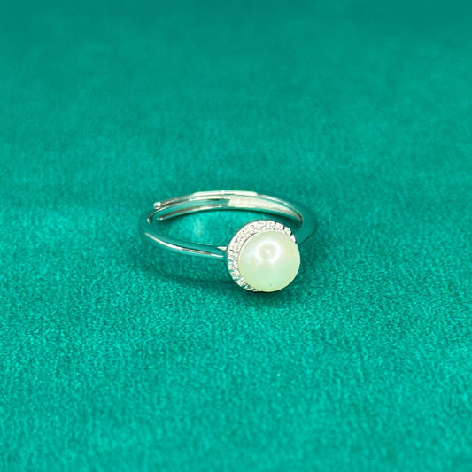 925 Silver Classic Pearl Halo Ring