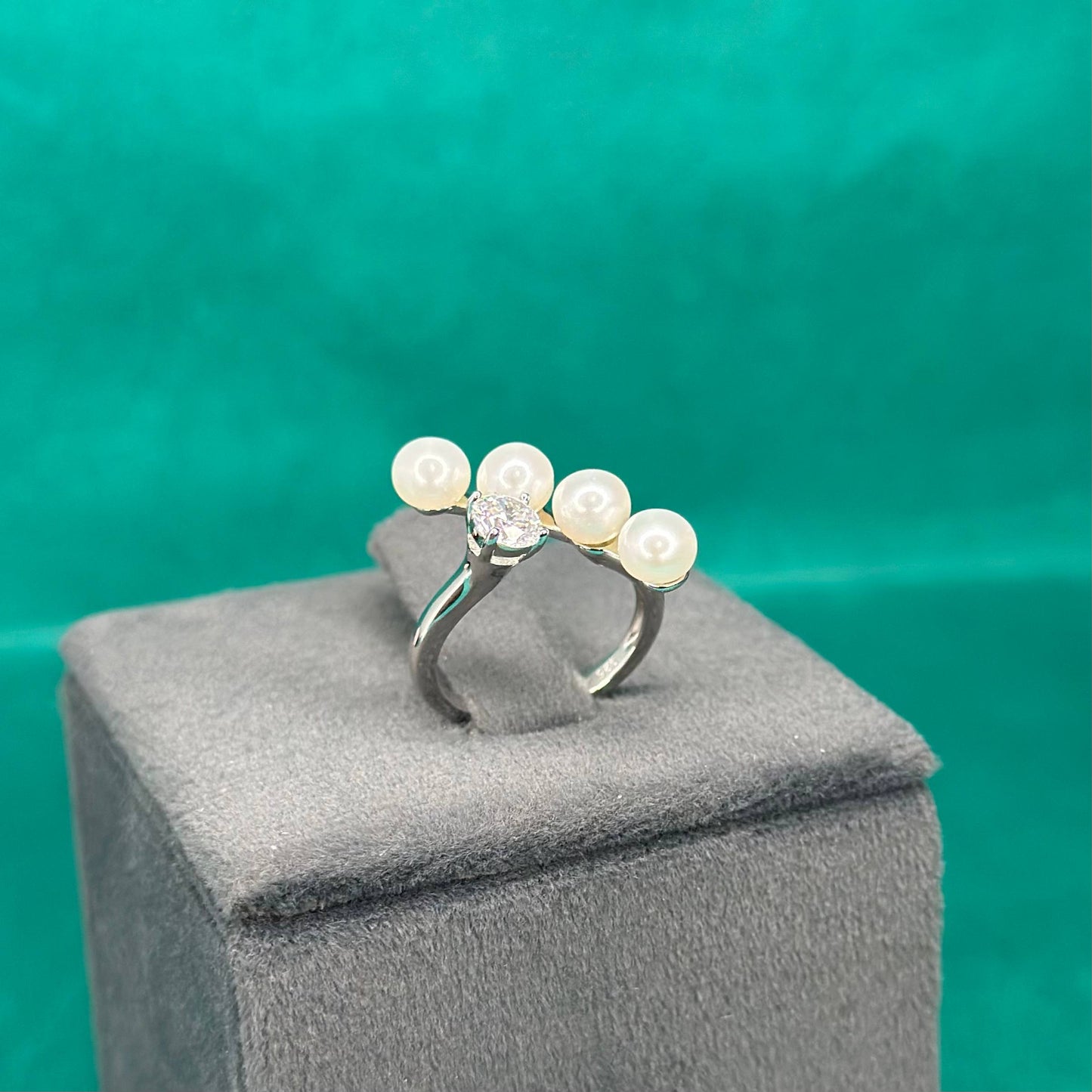 925 Silver Pearl Cluster Open Ring