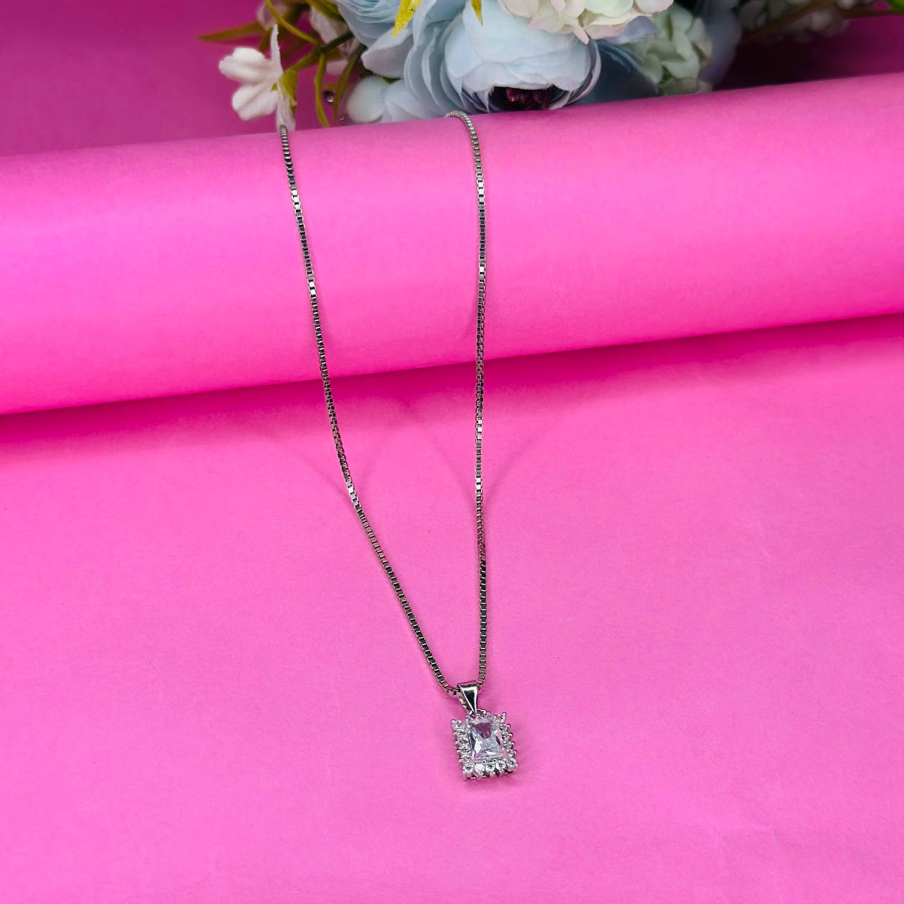 Regal Glow – 925 Silver Emerald-Cut Pendant Necklace