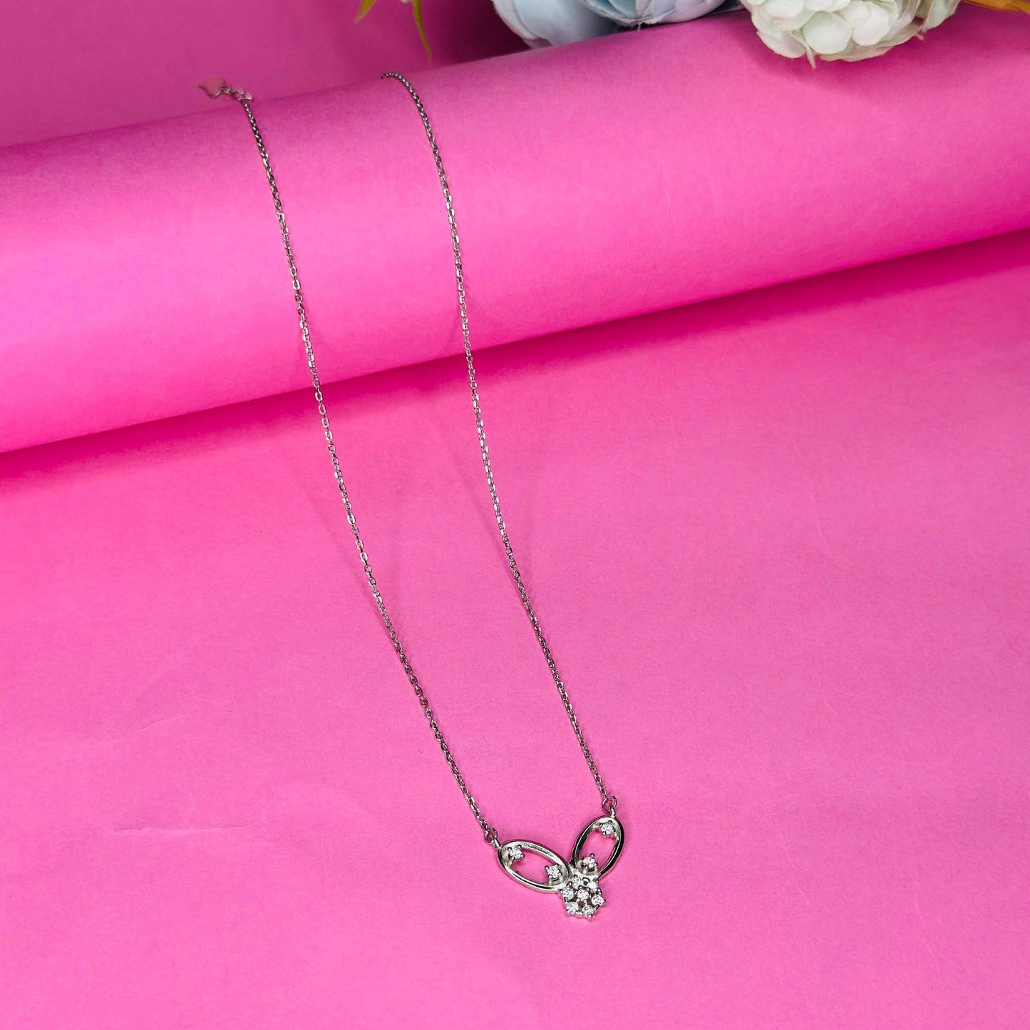 925 Silver Floral Elegance Pendant Necklace