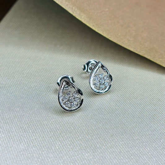 925 Sterling Silver Teardrop Snowflake Stud Earrings