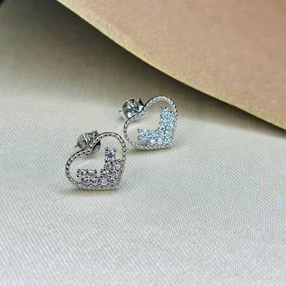 ❤️ 925 Sterling Silver Sparkling Heart Stud Earrings