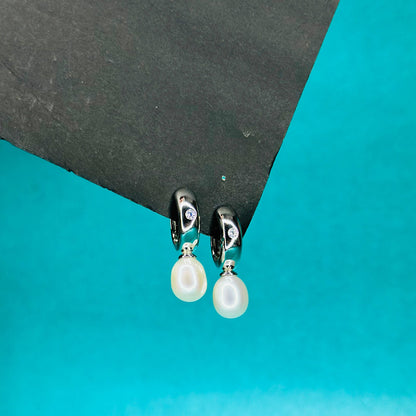 Classic Pearl Drop Huggies