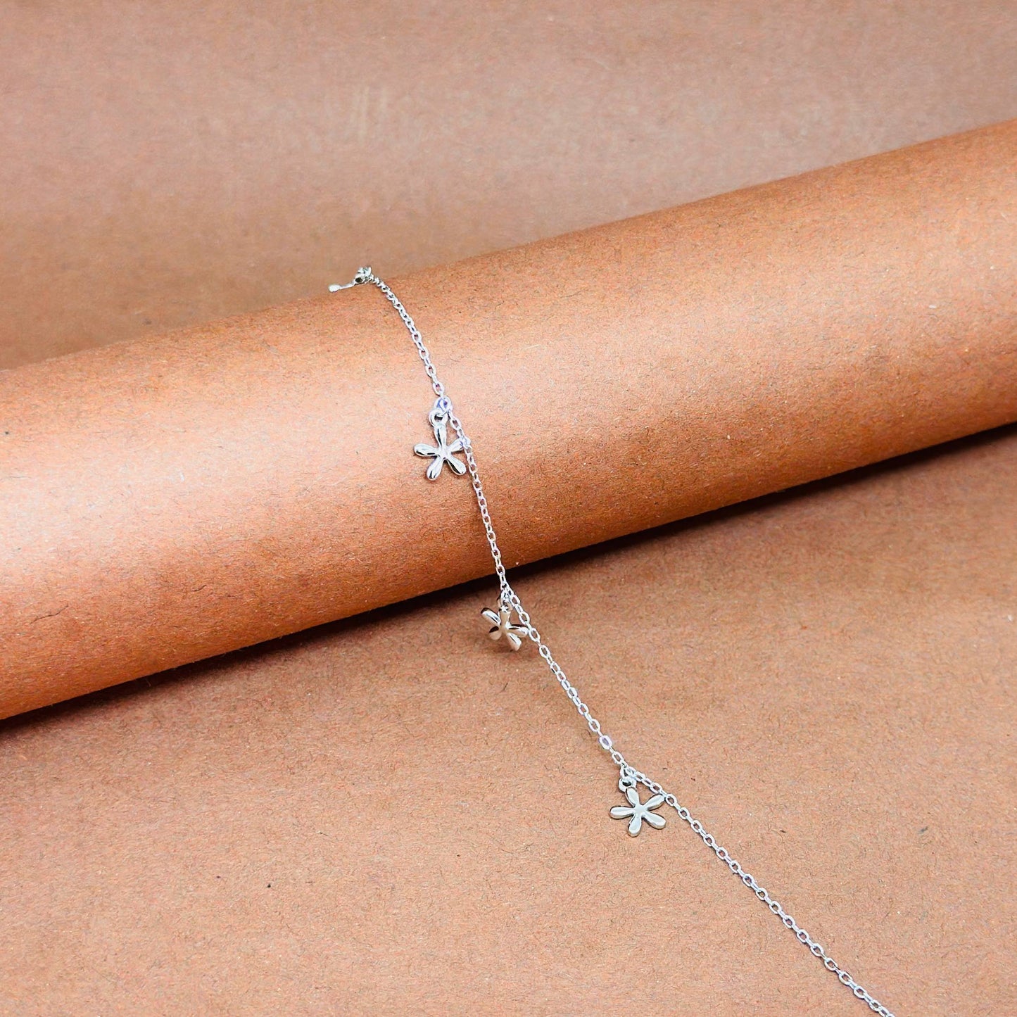 “Daisy Dream 925 Silver Bracelet”