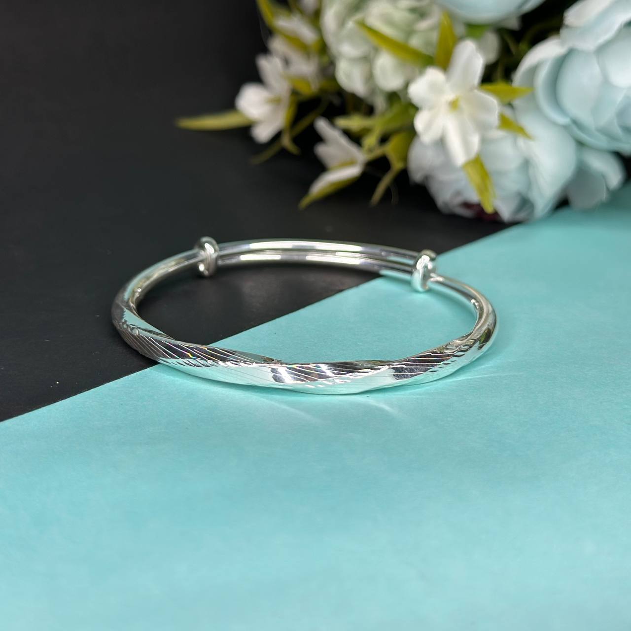 Elegant Patterned 100% Pure Silver Adjustable Bangle