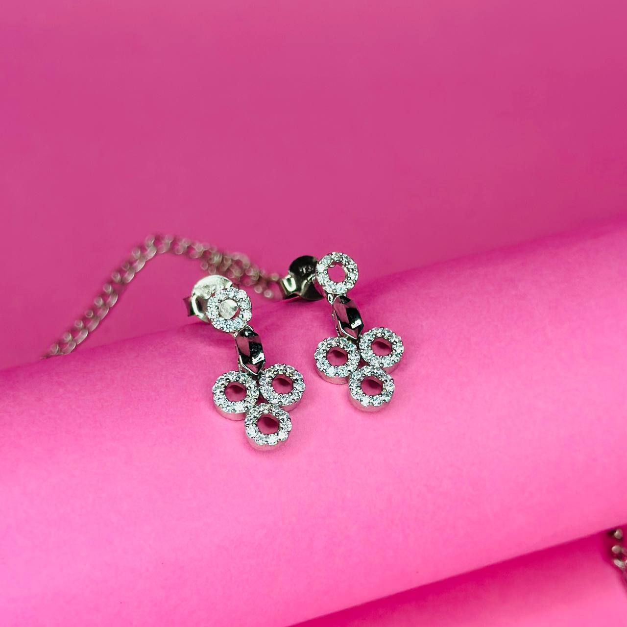 925 Sterling Silver Elegant Circle Necklace & Earrings Set