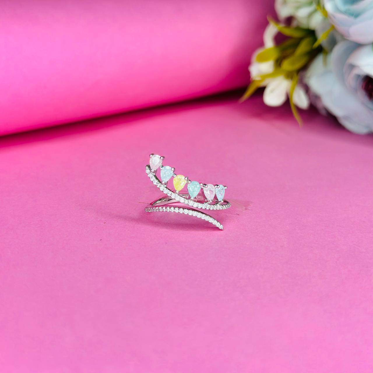 Aurora Curve Heart Ring – 925 Sterling Silver